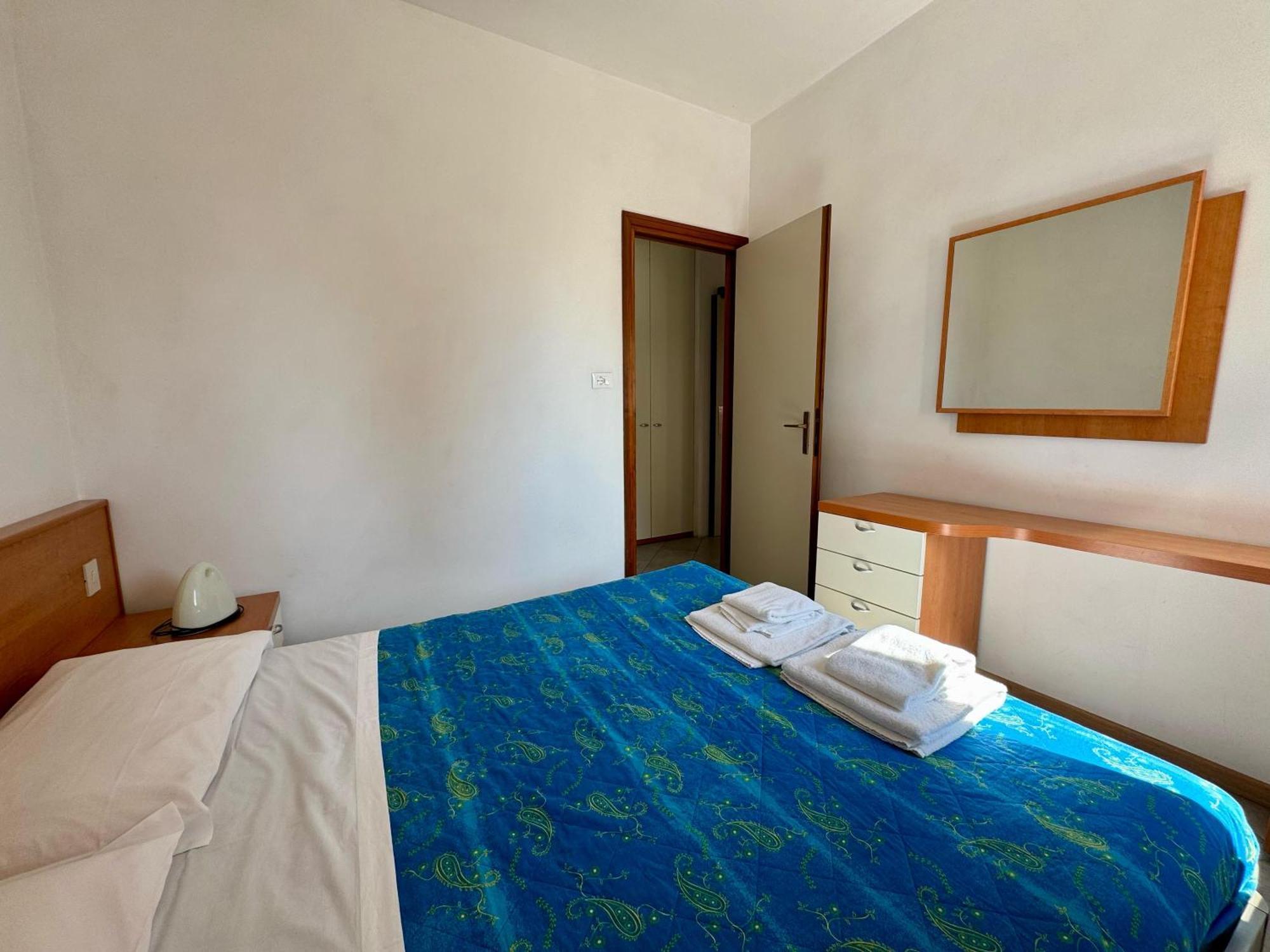 Easy Apartments Peschiera Peschiera del Garda Exterior photo